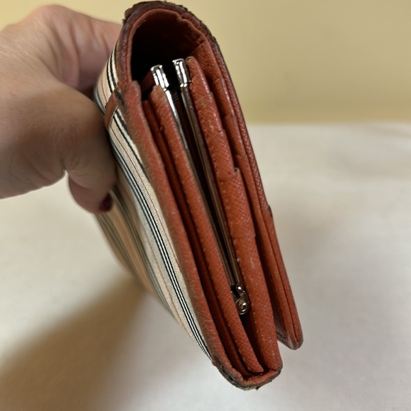 Burberry Leather and Canvas Long Wallet w/ unbranded crossbody chain & insert - Picture 15 of 16